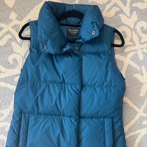 Athleta Downtown Vest Puffer Women"s Size M Semi Fitted Beautiful Blue